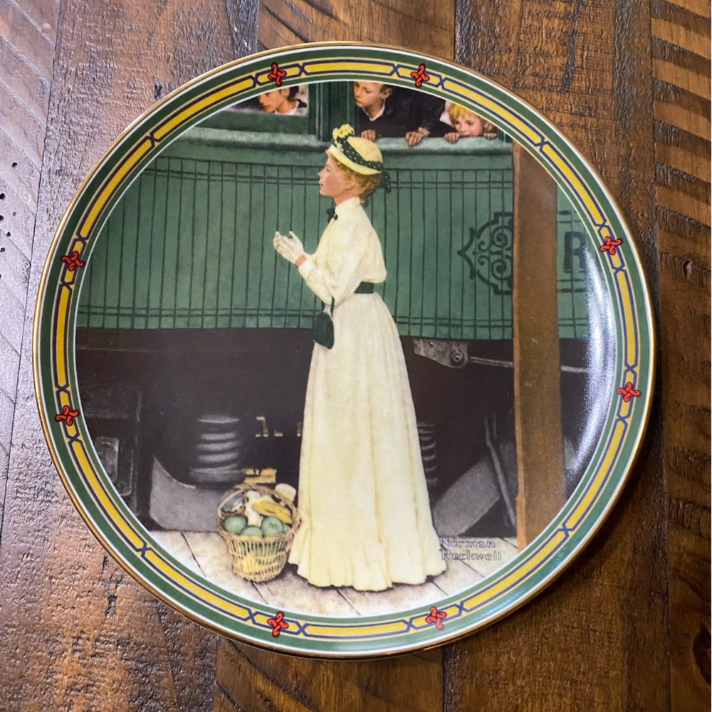 Knowles Norman Rockwells A Mothers Welcome Decorative Plate with Vtg Train Scene